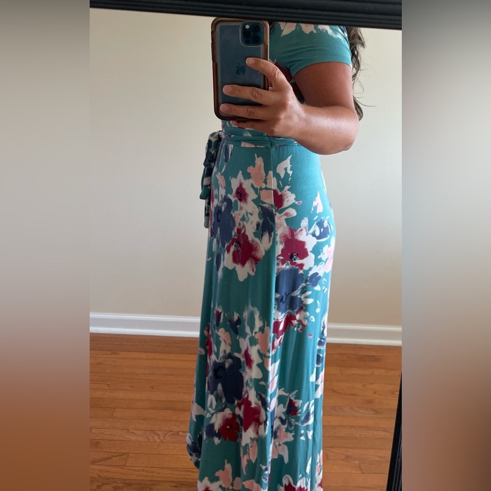 Women’s maxi dress with open split in front